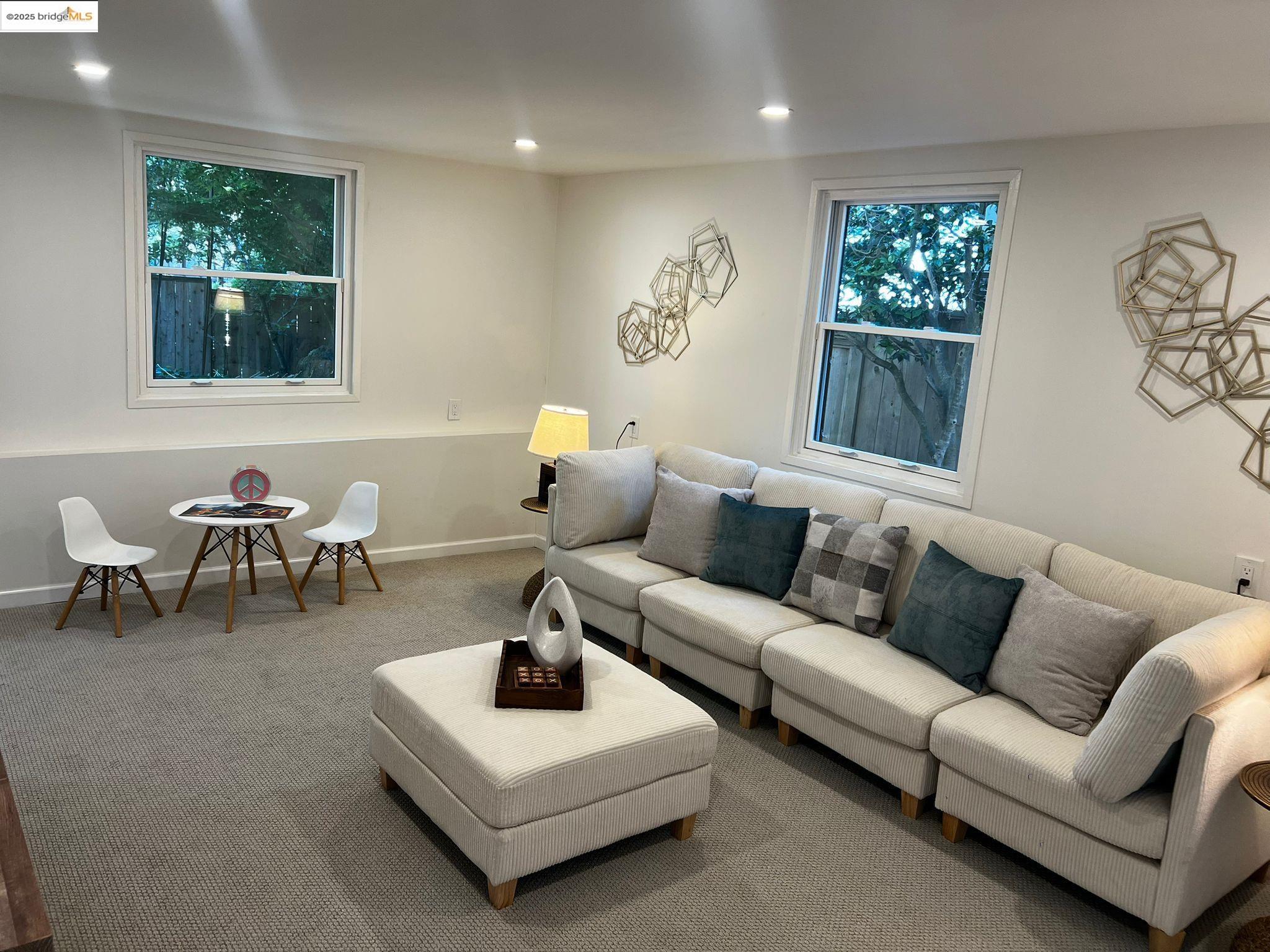 Berkeley, California 94707, United States, 3 Bedrooms Bedrooms, ,2 BathroomsBathrooms,Residential,Active,177245