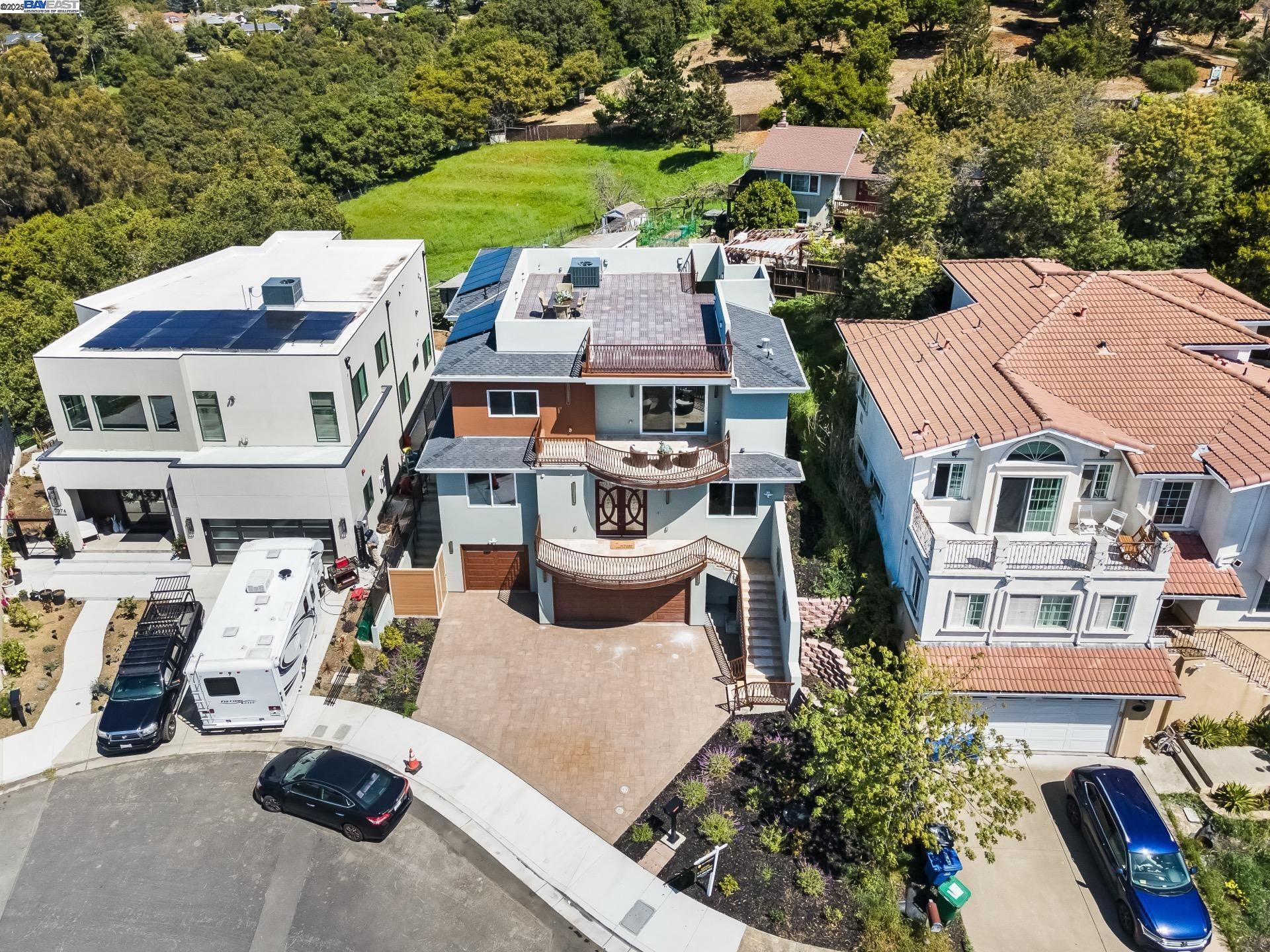 2382 Rainbow Ct