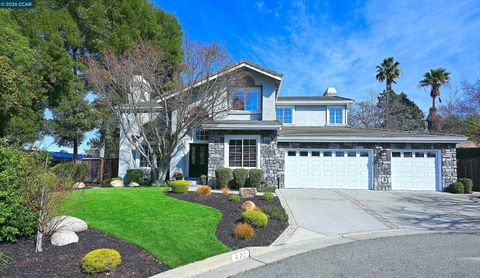 Photo of 672 Enrica Ln, Walnut Creek, CA 94597 (MLS # 41125509)