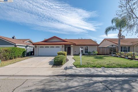 1960 Ashland Dr, Tracy, CA 95376 - MLS#: 41089133