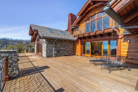 A home in Pescadero