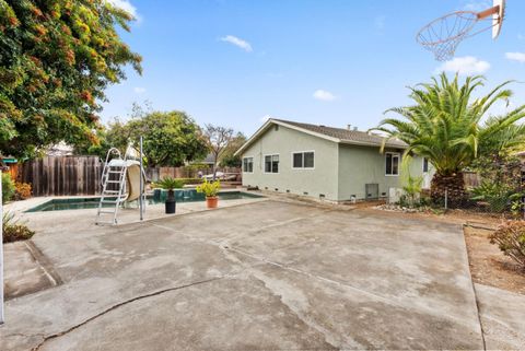 A home in Redwood Shores