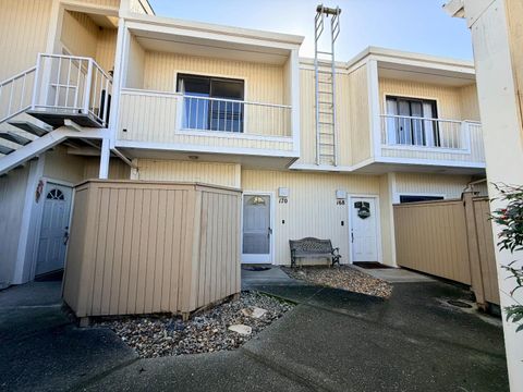 Photo of 170 Marylinn Drive, Milpitas, CA 95035 (MLS # ML82035032)