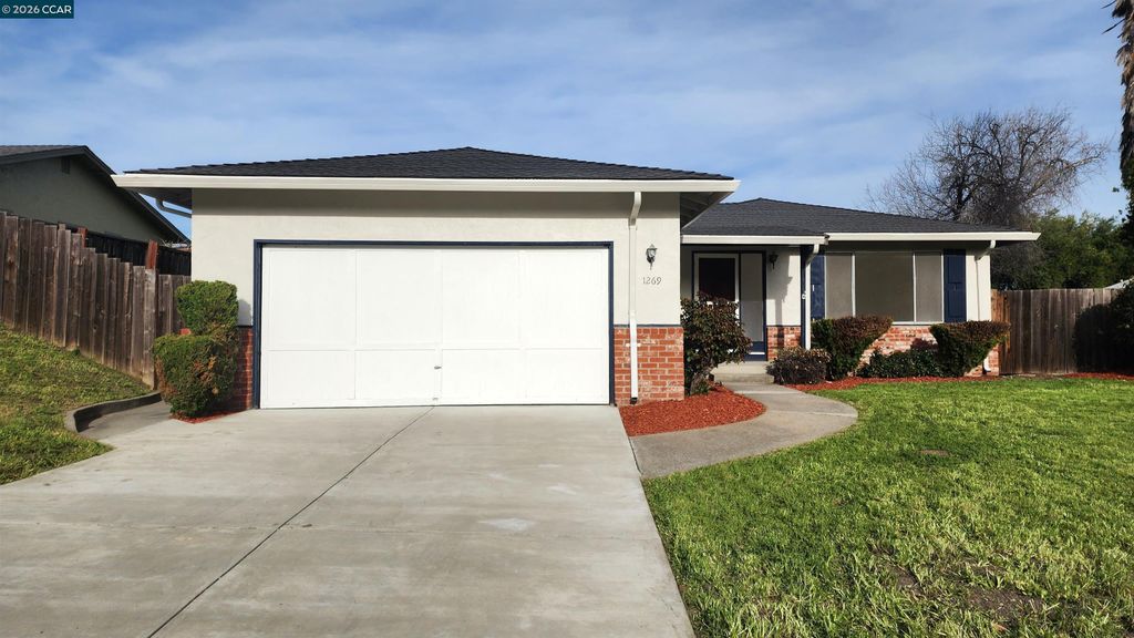 Photo of 1269 Center Avenue, Martinez, CA 94553 (MLS # 41127034)