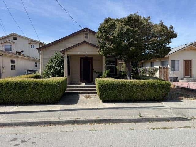 Photo of 305 Fourth Street, San Juan Bautista, CA 95045 (MLS # ML82058088)