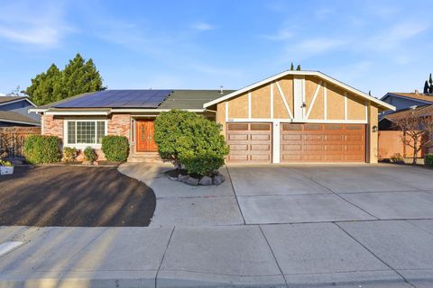 Photo of 3259 Harvey Ct, Pleasanton, CA 94588 (MLS # 41119942)
