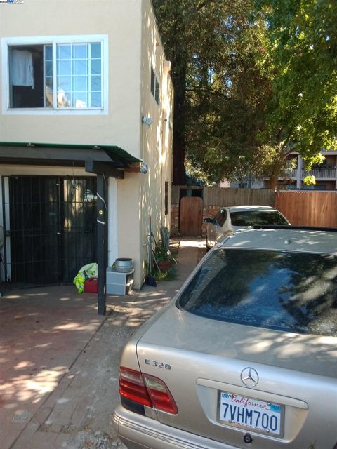 A home in San Leandro