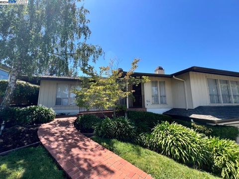 A home in San Leandro