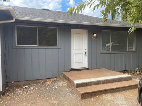 A home in Clearlake