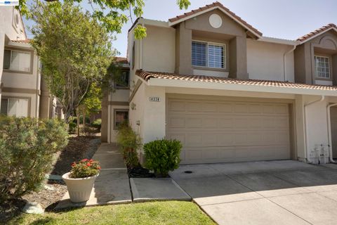 Photo of 4328 Conejo Dr, Danville, CA 94506 (MLS # 41132379)
