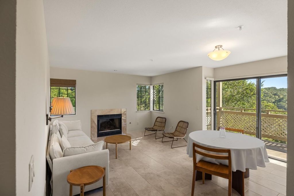 Photo of 121 Quail Run Court, Del Rey Oaks, CA 93940 (MLS # ML82040947)