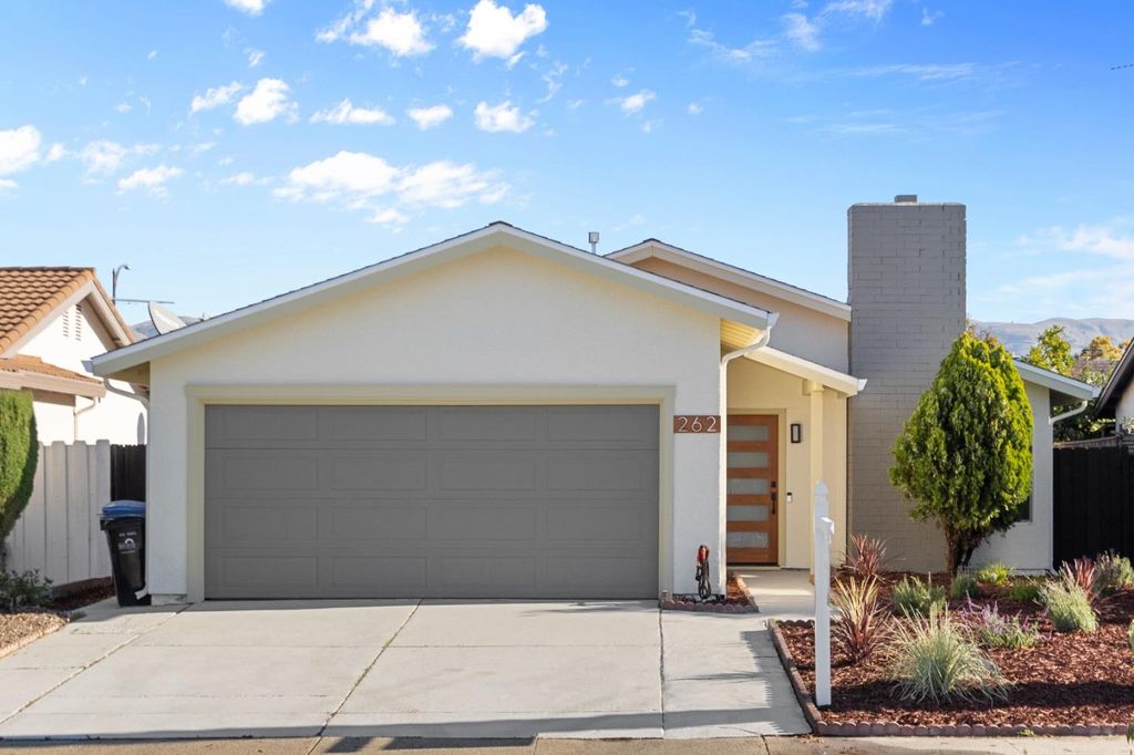 Photo of 262 Checkers Drive, San Jose, CA 95116 (MLS # ML82026261)