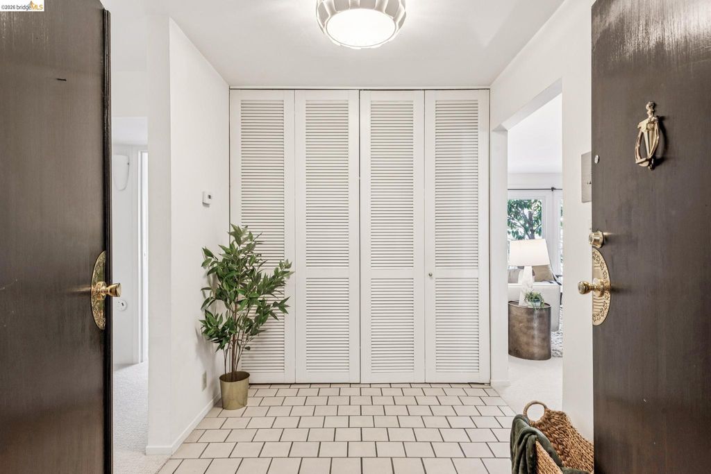 Photo of 695 Mariposa #203, Oakland, CA 94610 (MLS # 41126453)