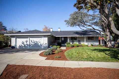 Photo of 1423 Kyle Court, Sunnyvale, CA 94087 (MLS # ML82029092)