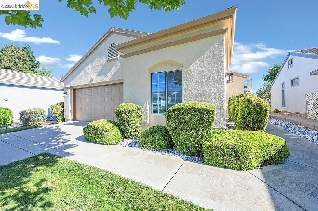 Photo of 1585 Summerland Way, Brentwood, CA 94513 (MLS # 41135502)