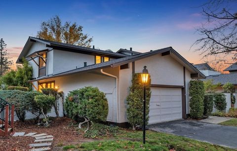 Photo of 2426 Sharon Oaks Drive, Menlo Park, CA 94025 (MLS # ML82029917)