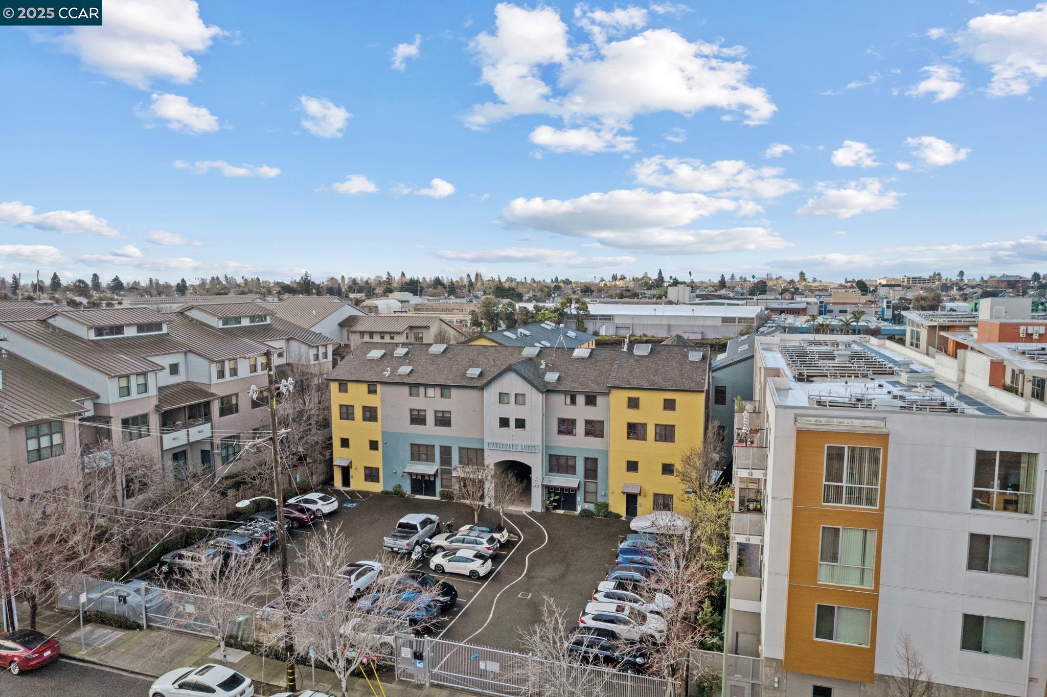 Oakland, California 94601, United States, 2 Bedrooms Bedrooms, ,2 BathroomsBathrooms,Residential,Pending,82924