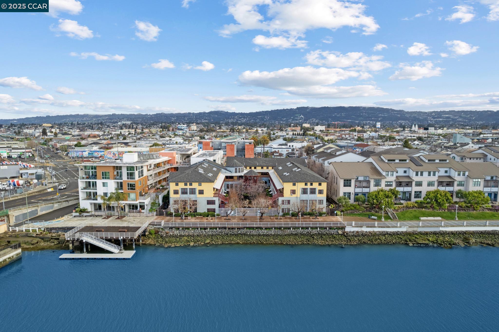 Oakland, California 94601, United States, 2 Bedrooms Bedrooms, ,2 BathroomsBathrooms,Residential,Pending,82924