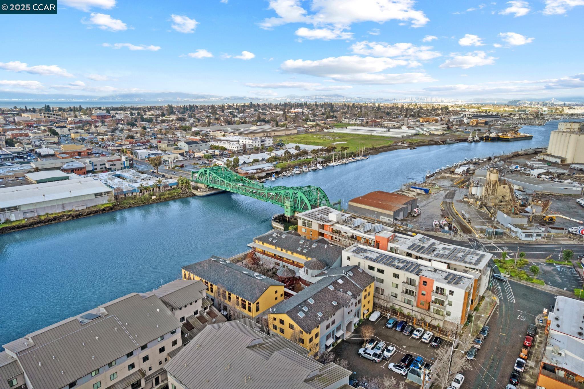 Oakland, California 94601, United States, 2 Bedrooms Bedrooms, ,2 BathroomsBathrooms,Residential,Pending,82924