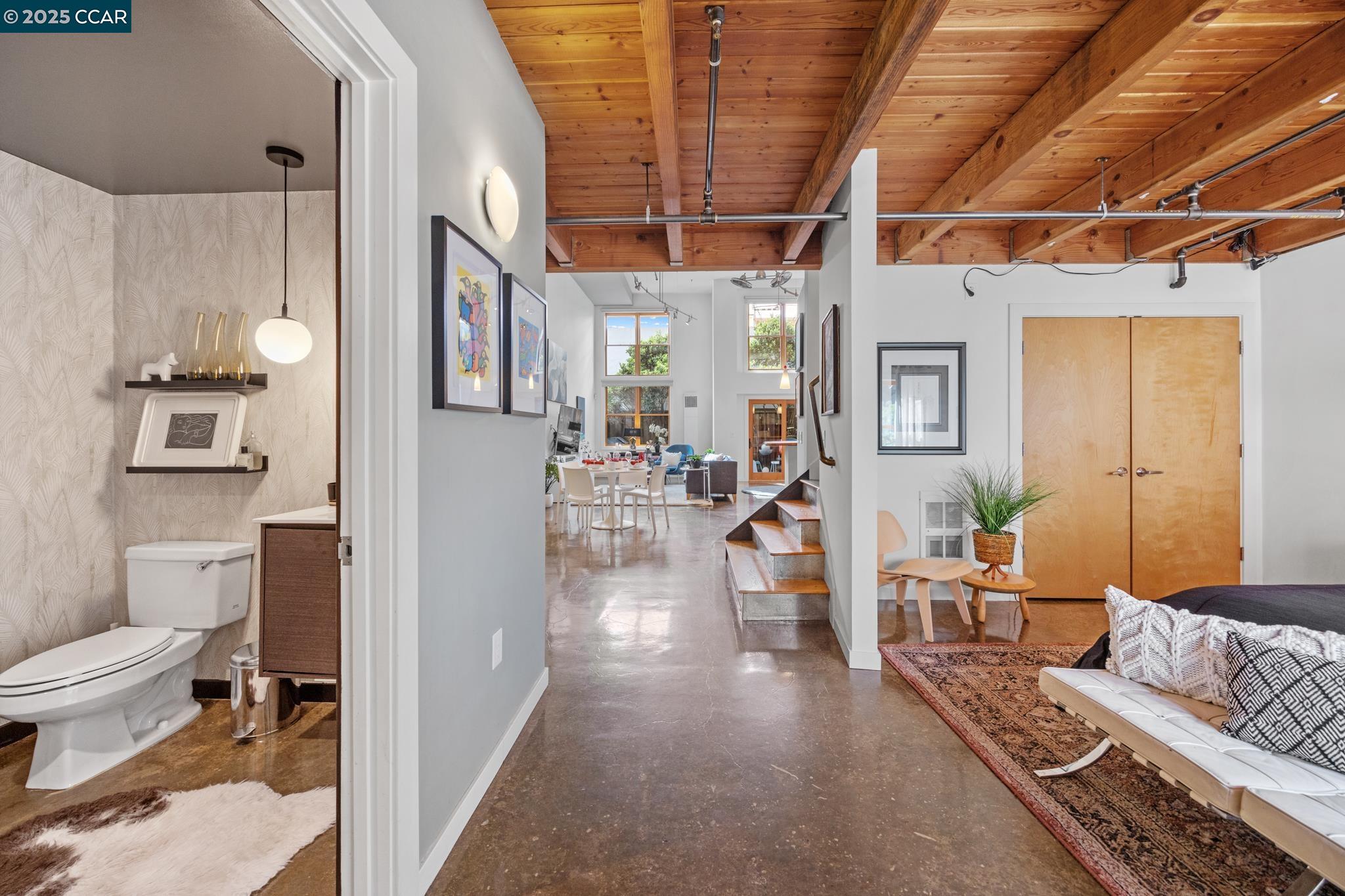 Oakland, California 94601, United States, 2 Bedrooms Bedrooms, ,2 BathroomsBathrooms,Residential,Pending,82924