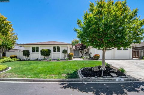 Photo of 116 Meese Ct, Danville, CA 94526 (MLS # 41123765)