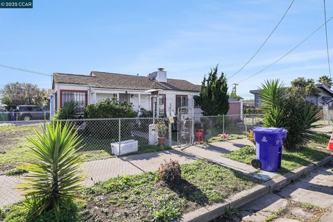 Photo of 1530 Maine Ave, Richmond, CA 94804 (MLS # 41119723)