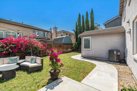 A home in Lathrop