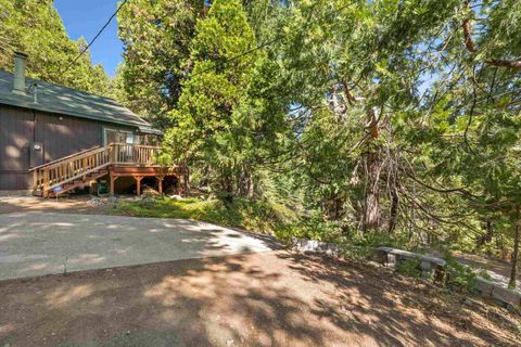 A home in Pinecrest