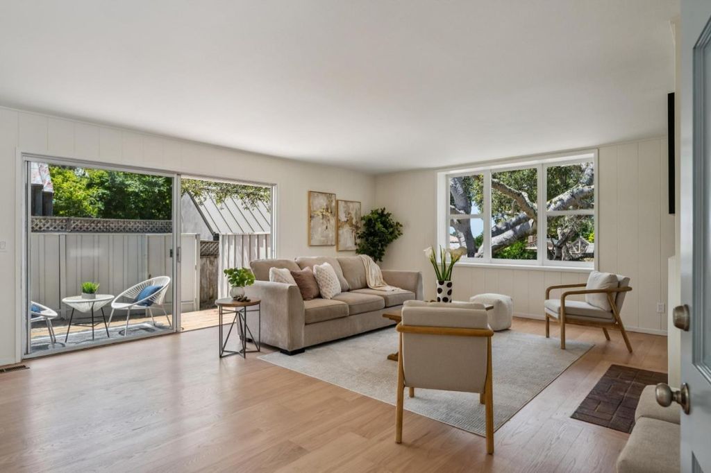 Photo of 0 Lincoln 2SE of 13th Avenue, Carmel, CA 93923 (MLS # ML82047726)