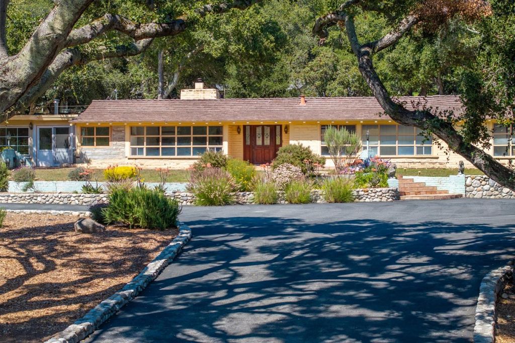 Photo of 72 Los Laureles Grade, Carmel Valley, CA 93924 (MLS # ML82048015)