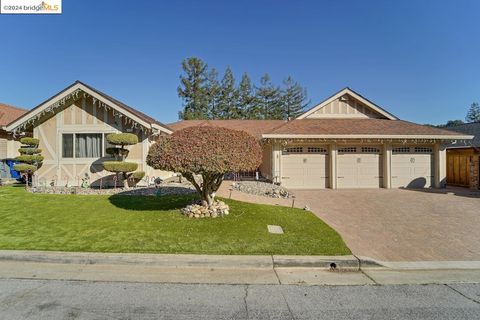 A home in San Leandro