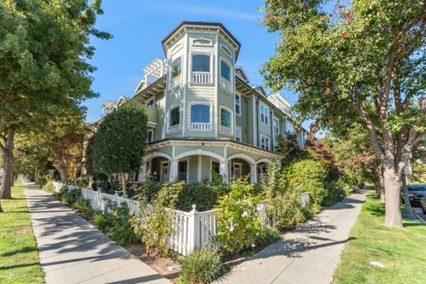 A home in San Mateo