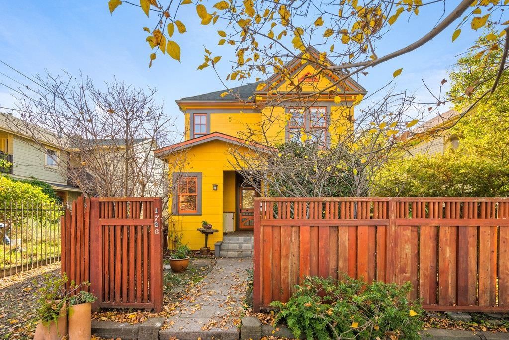 Photo of 1726 Parker St #2, Berkeley, CA 94703 (MLS # 41120334)