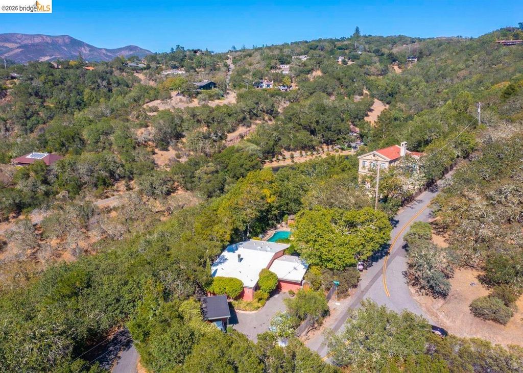 Photo of 1543 Ridge Rd, Sonoma, CA 95476 (MLS # 41135435)
