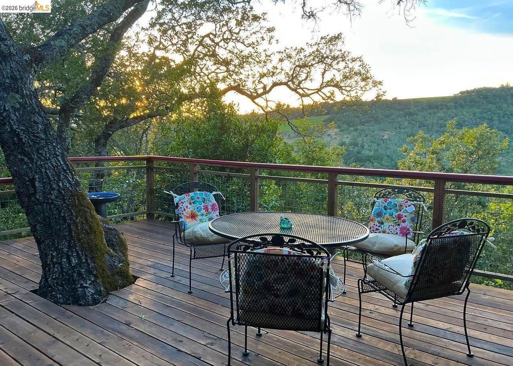 Photo of 1543 Ridge Rd, Sonoma, CA 95476 (MLS # 41135435)