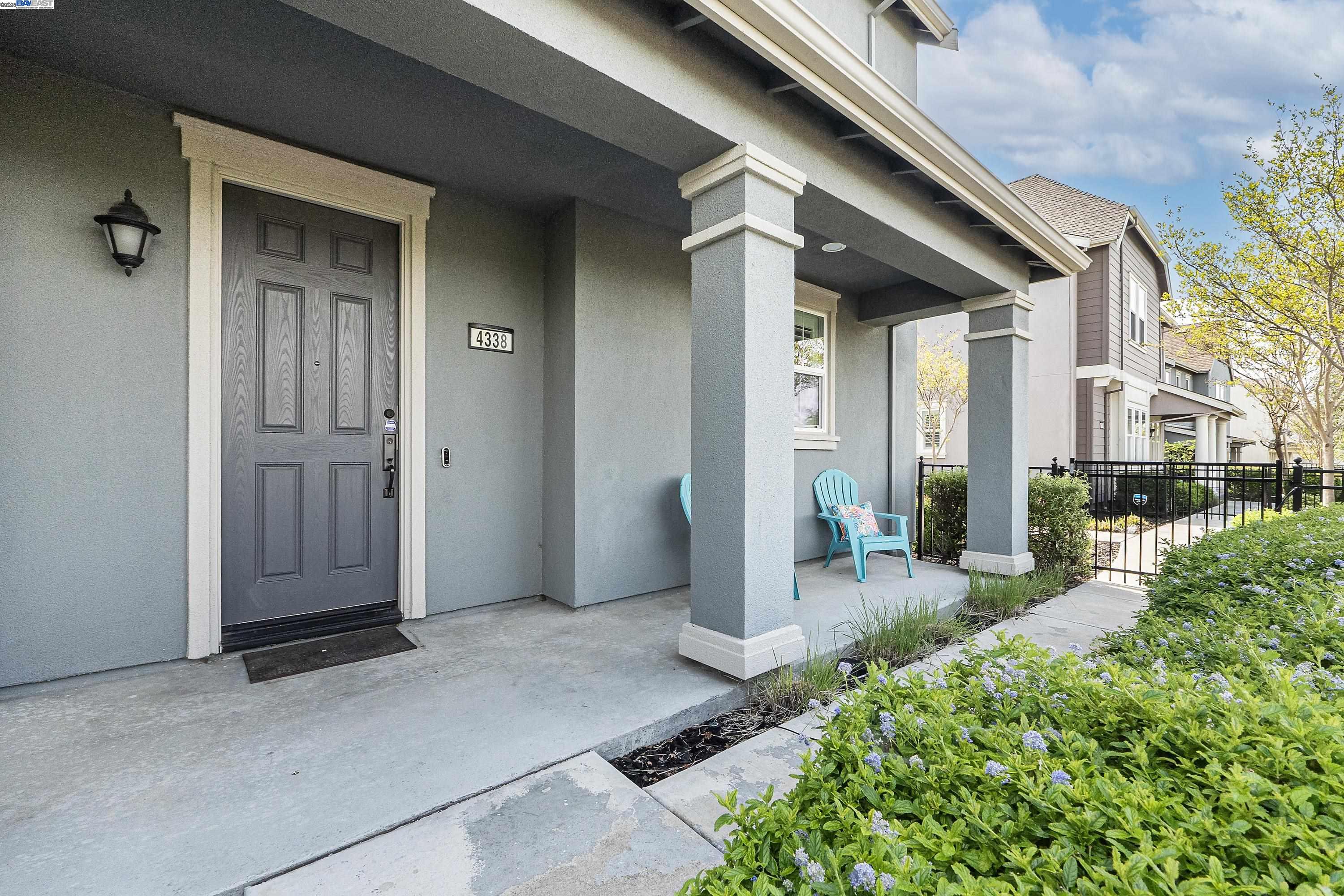 4338 Sunset View Dr