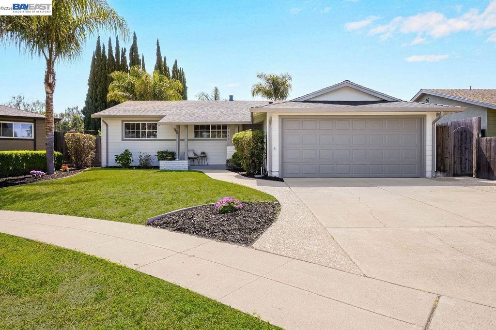 Photo of 5040 Brian Ct, Fremont, CA 94538 (MLS # 41135653)