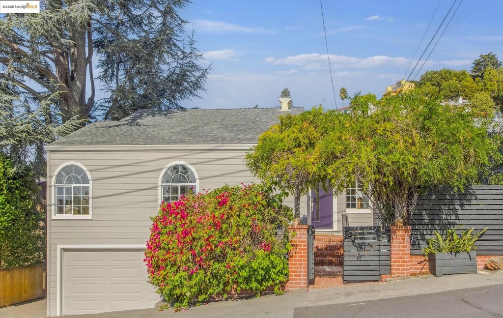 Photo of 1942 Leimert Blvd, Oakland, CA 94602 (MLS # 41116350)