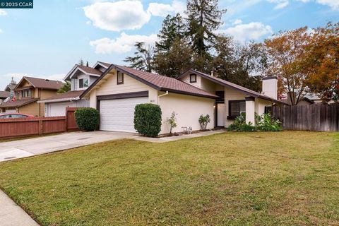 Photo of 3609 Rio Pacifica Way, Sacramento, CA 95834 (MLS # 41118966)