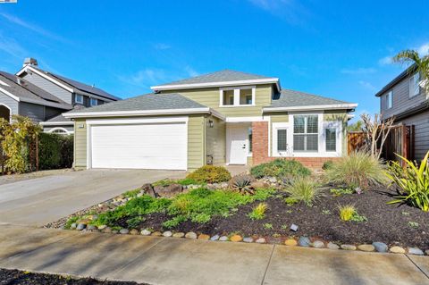 Photo of 1821 Meadow Glen Dr, Livermore, CA 94551 (MLS # 41120308)