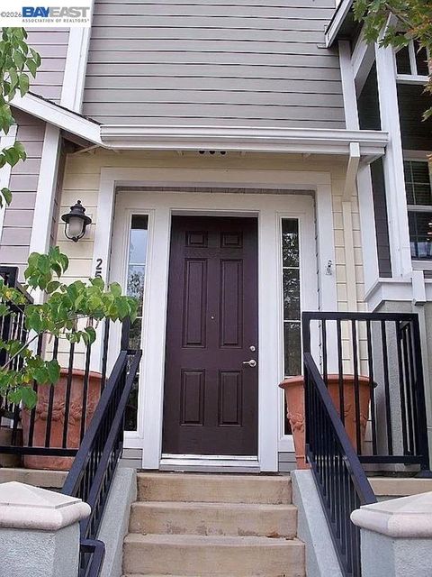 Photo of 259 Birch Creek Dr, Pleasanton, CA 94566 (MLS # 41132704)