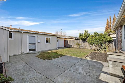 A home in San Leandro