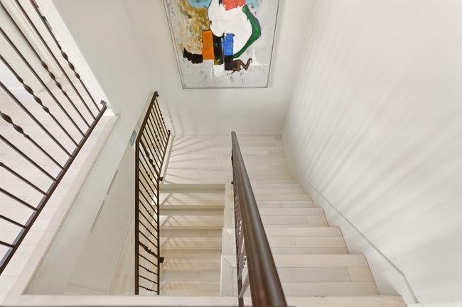 Hayward, California 94541, United States, 4 Bedrooms Bedrooms, ,3 BathroomsBathrooms,Residential,Active,214351