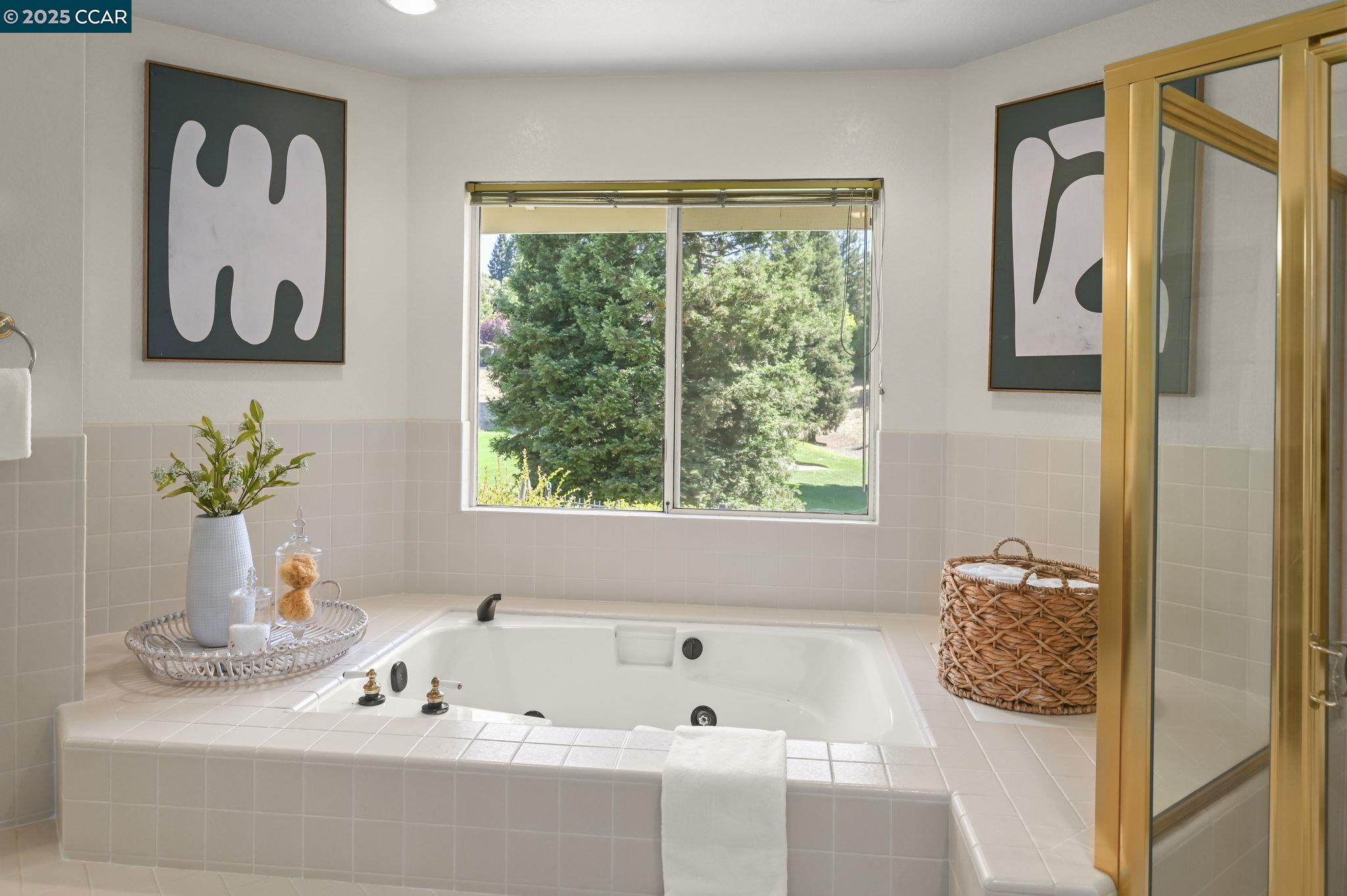 San Ramon, California 94582, United States, 4 Bedrooms Bedrooms, ,3 BathroomsBathrooms,Residential,Active,206823