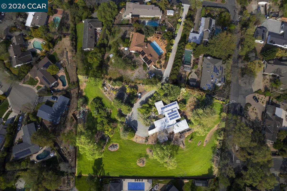 Photo 1 of 15 — 1081 Scots Ln, Walnut Creek, CA 94596