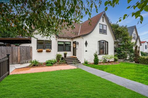 Photo of 17 Hanns Ave, Vallejo, CA 94590 (MLS # 41118295)