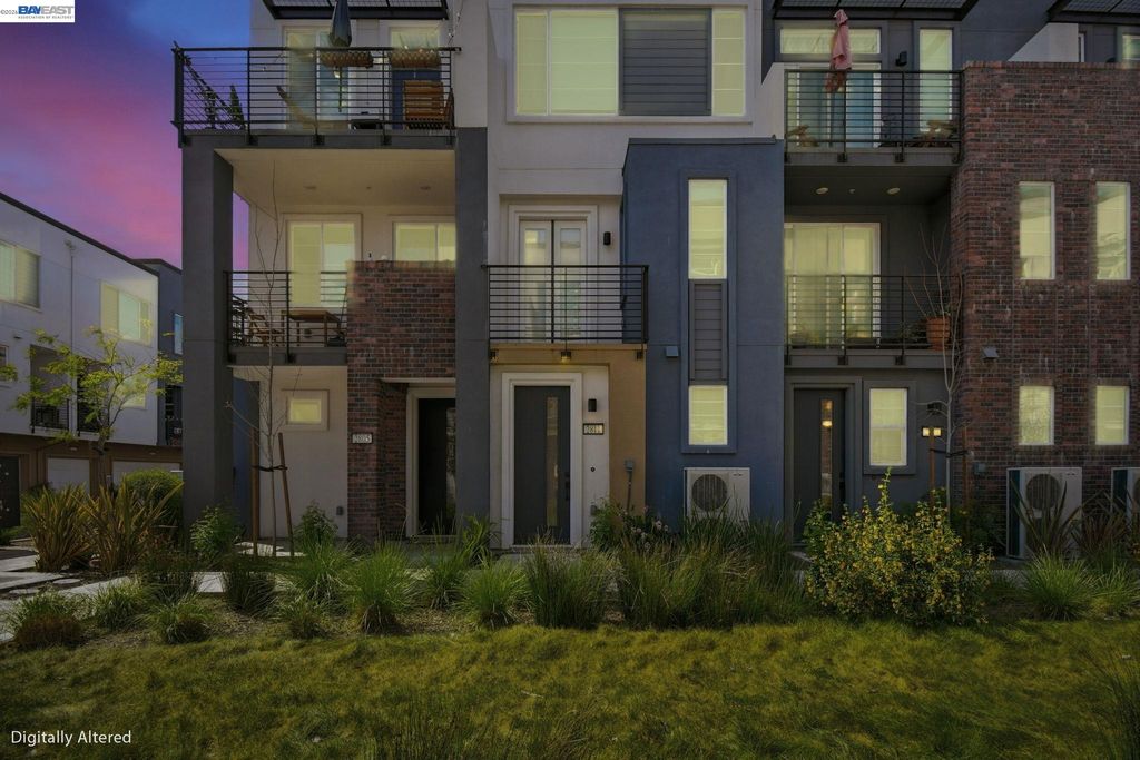 Photo of 2811 Cathwood Ln, Alameda, CA 94501 (MLS # 41129195)