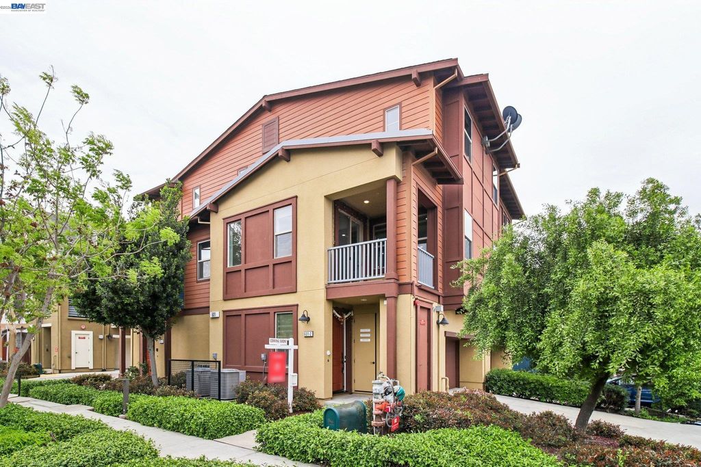 Photo of 601 Sandalwood Dr #2, Livermore, CA 94551 (MLS # 41131259)