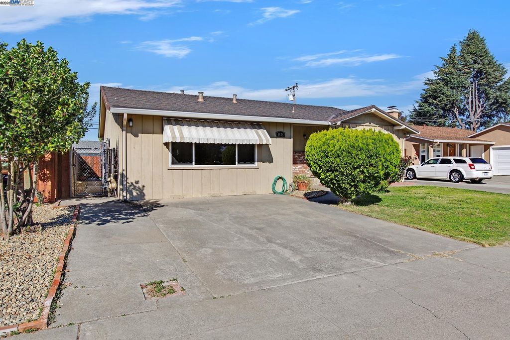 Photo of 4555 Stevenson Blvd, Fremont, CA 94538 (MLS # 41116232)