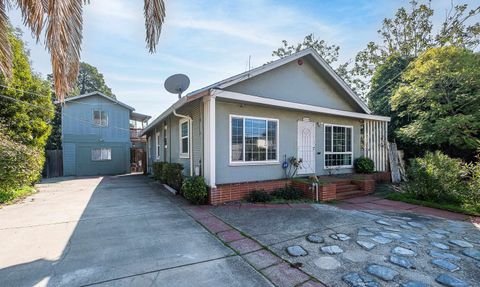 Photo of 3118 63Rd Ave, Oakland, CA 94605 (MLS # 41123625)